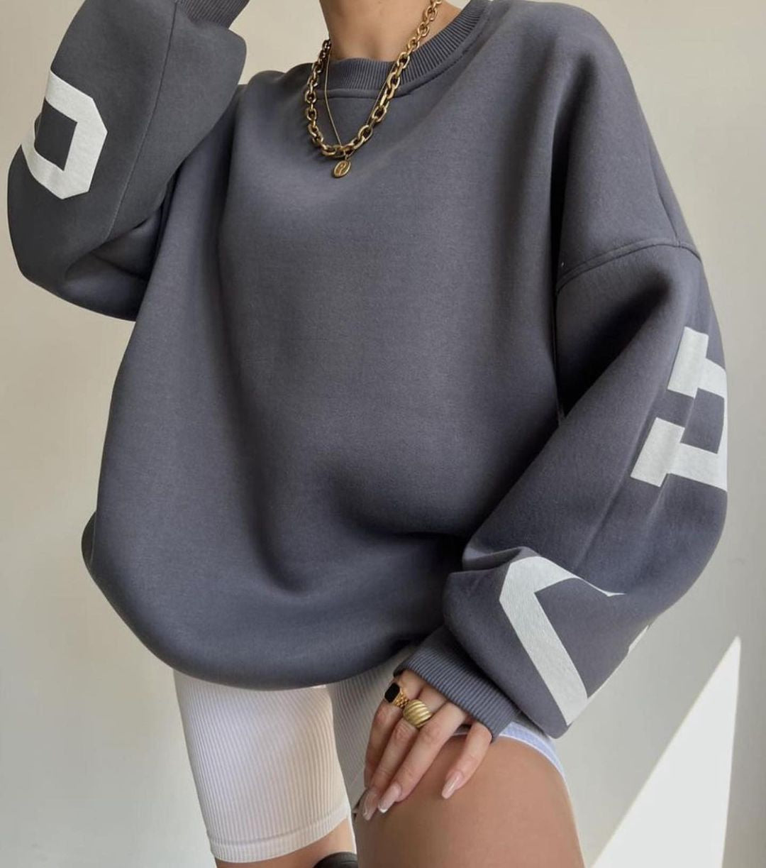 DANA - Oversized Sweatshirt