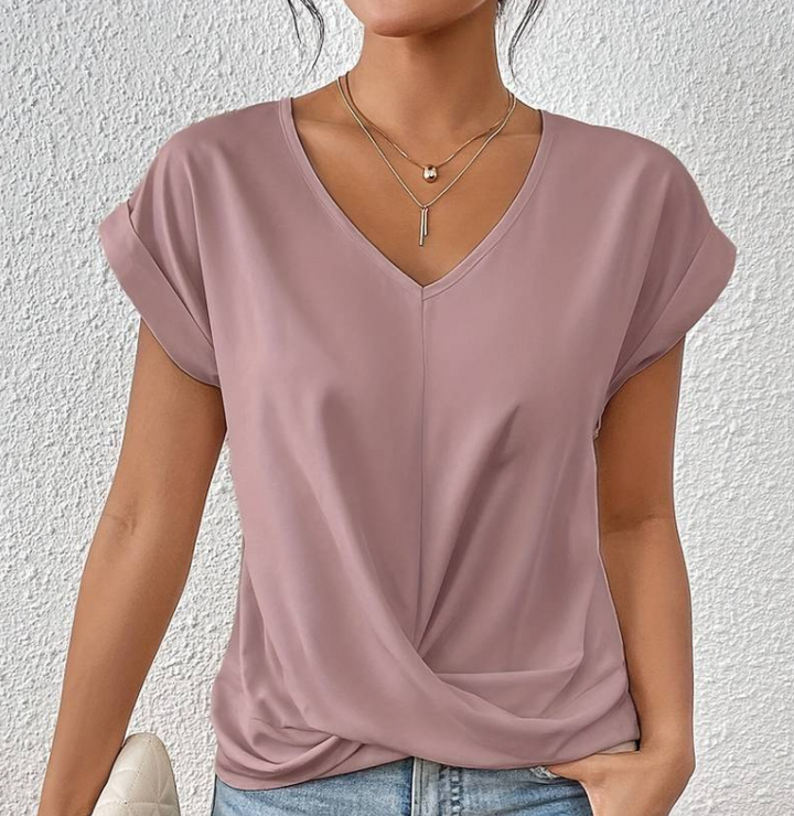 Lela | The perfect v-neck top