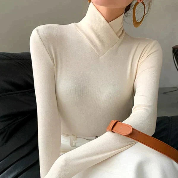 CELSEY - Elegant Turtleneck